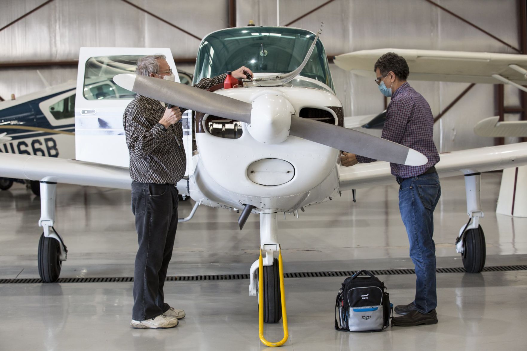 Family of pilots win airplane